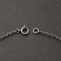 detail.webp
Close-up of the round spring-ring clasp used on 1.5 mm and 2.0 mm silver chains